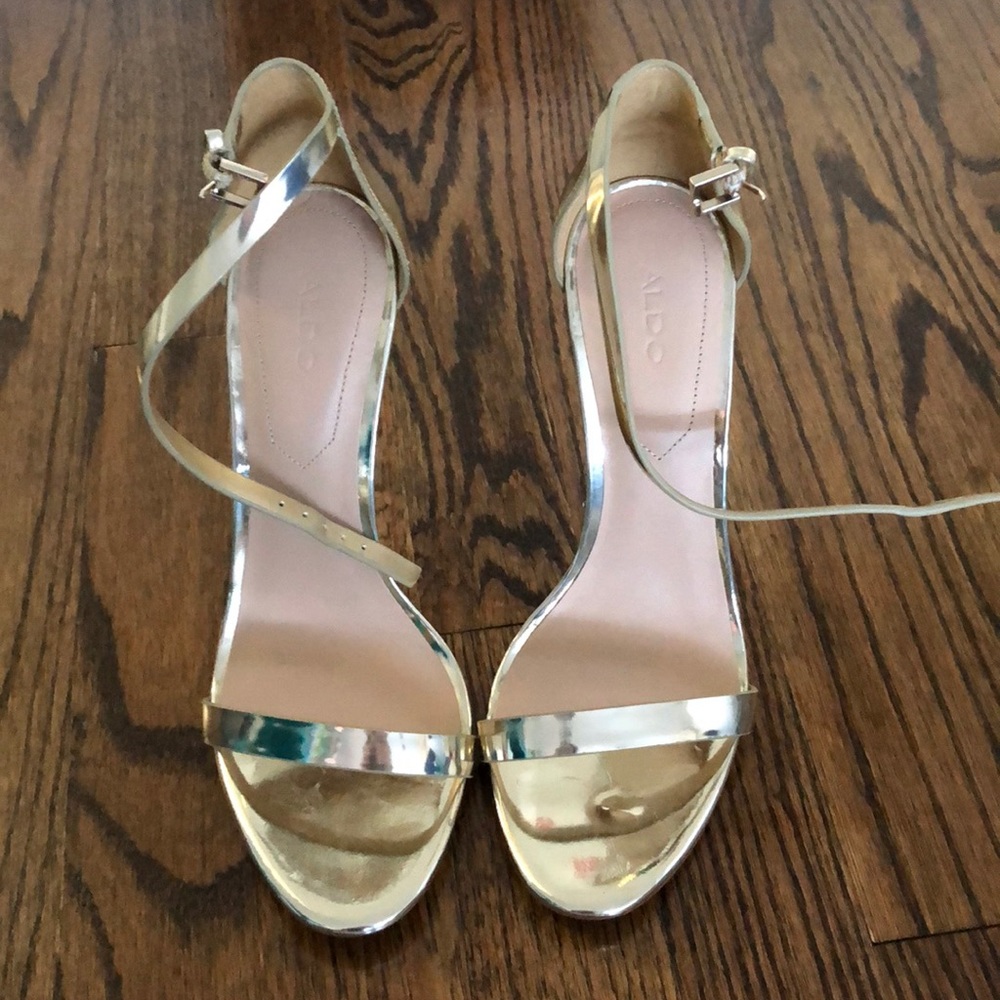 Silver/goldish Aldo high heels